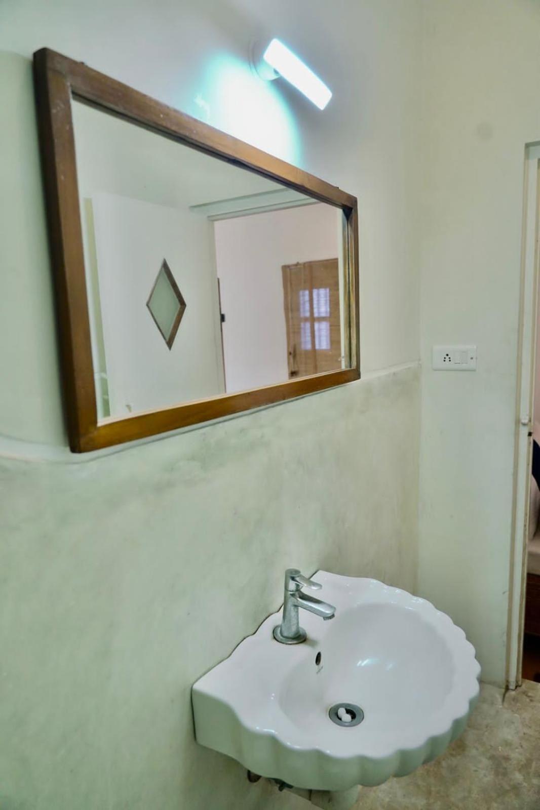 French Rivera Heritage Boutique Villa بونديتْشيري المظهر الخارجي الصورة